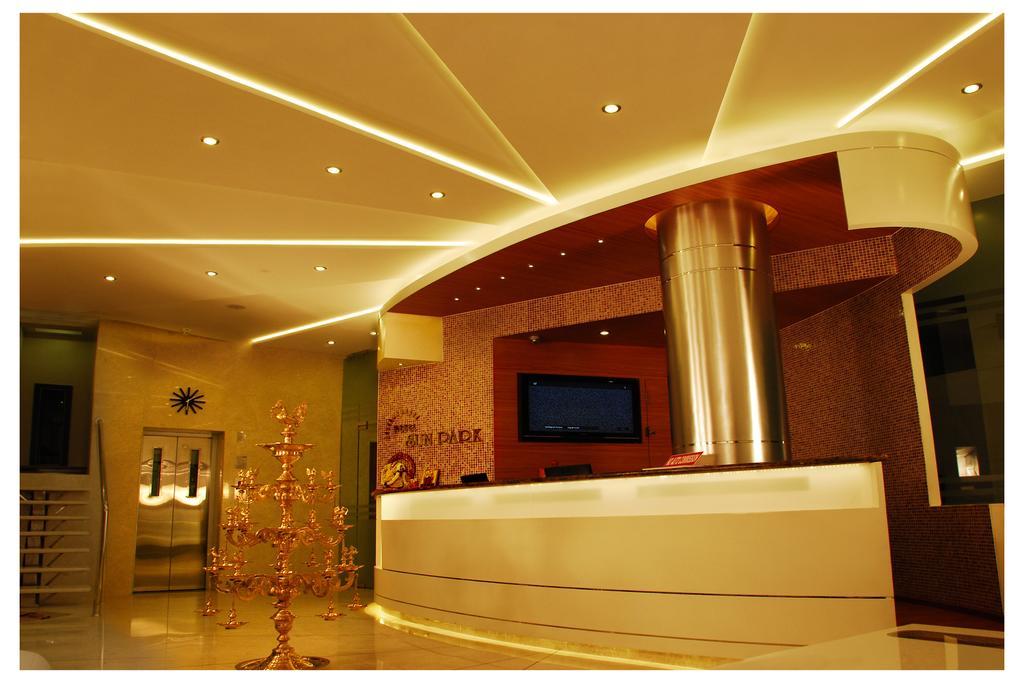 Hotel Sun Park Pondicherry Ngoại thất bức ảnh